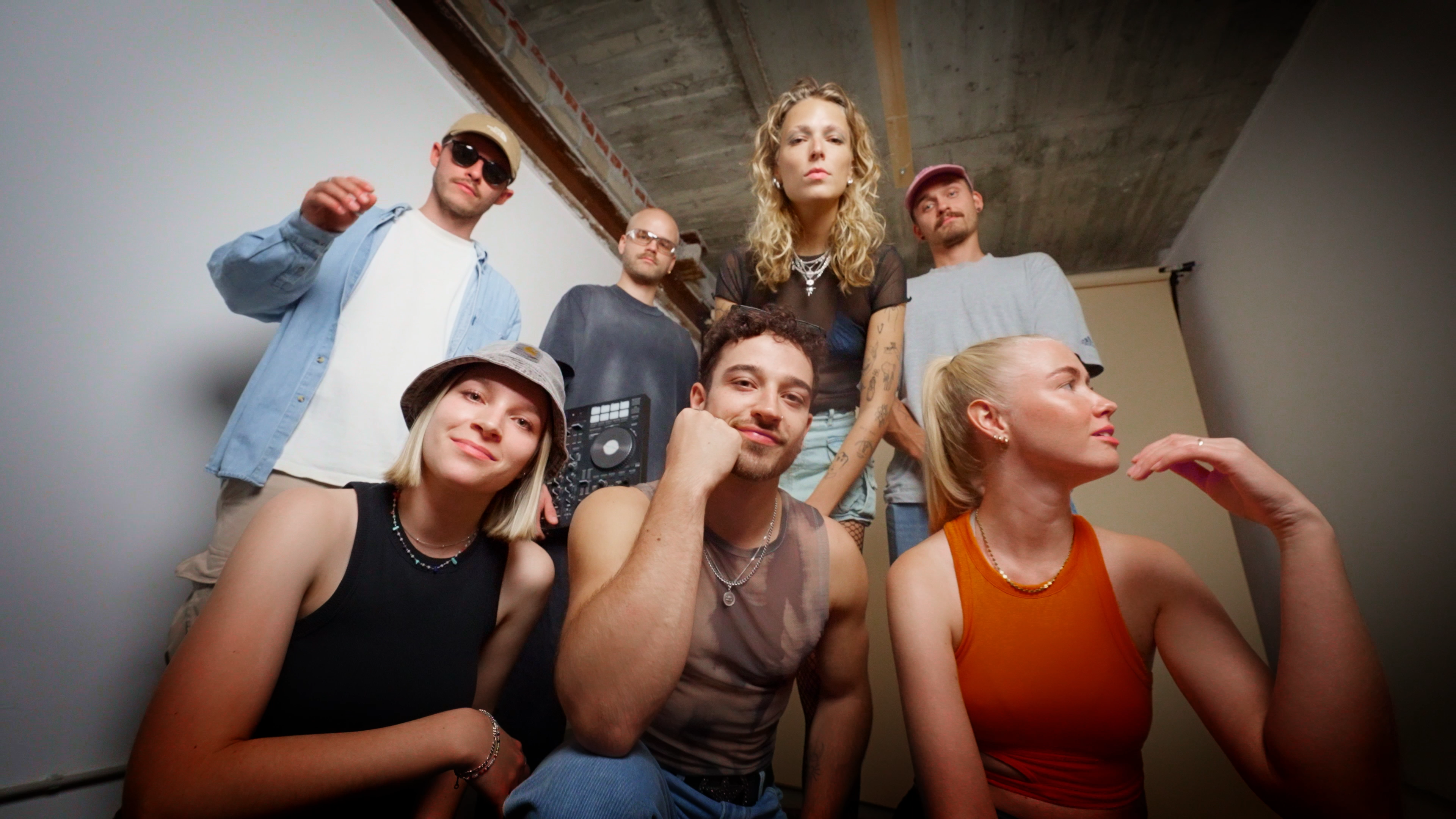 Trailer Shooting Leona